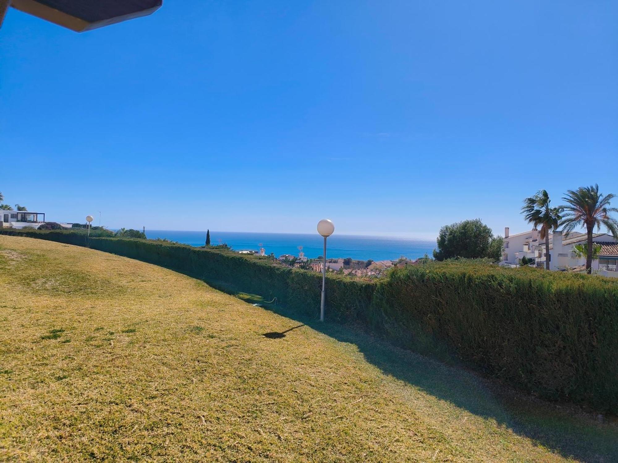 Sea View Apartment In Benalmadena Exterior photo